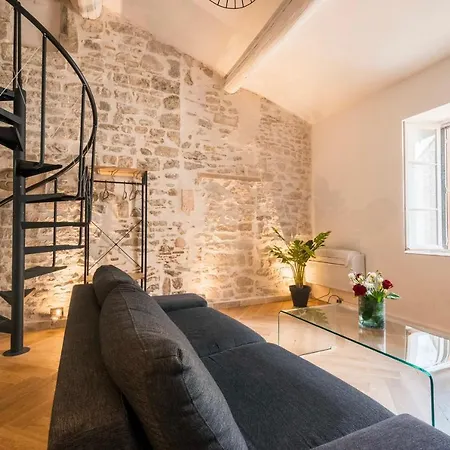Le Calypso - P1 Bis - Heart Of The Apartment